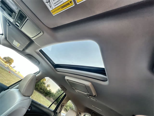 Thumbnail: 2019 Honda Pilot - 33