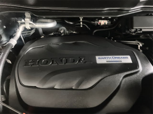 Thumbnail: 2017 Honda Pilot - 9