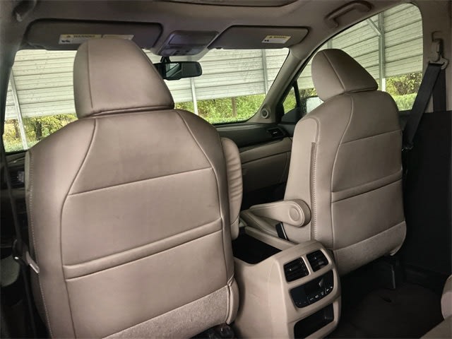 Thumbnail: 2017 Honda Pilot - 21