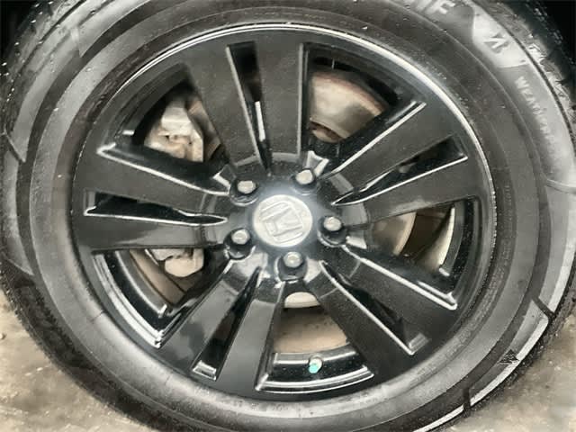 Thumbnail: 2017 Honda Pilot - 8