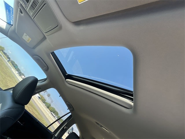 Thumbnail: 2022 Honda Pilot - 32