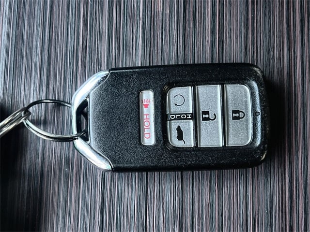 Thumbnail: 2022 Honda Pilot - 16