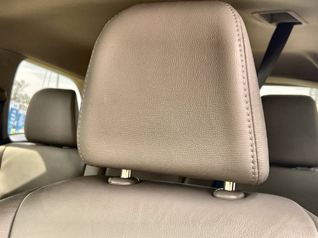 Thumbnail: 2017 Honda Pilot - 25