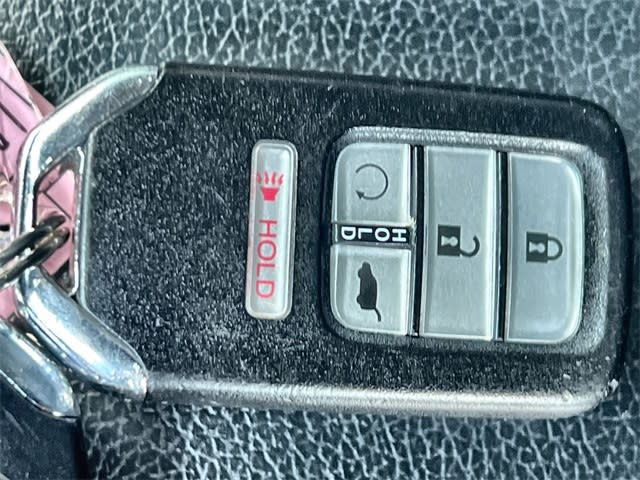 Thumbnail: 2020 Honda Pilot - 17