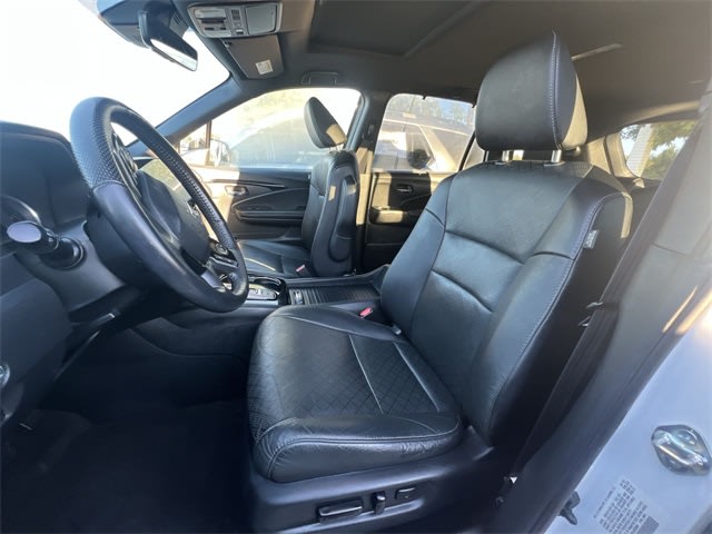 Thumbnail: 2020 Honda Passport - 10