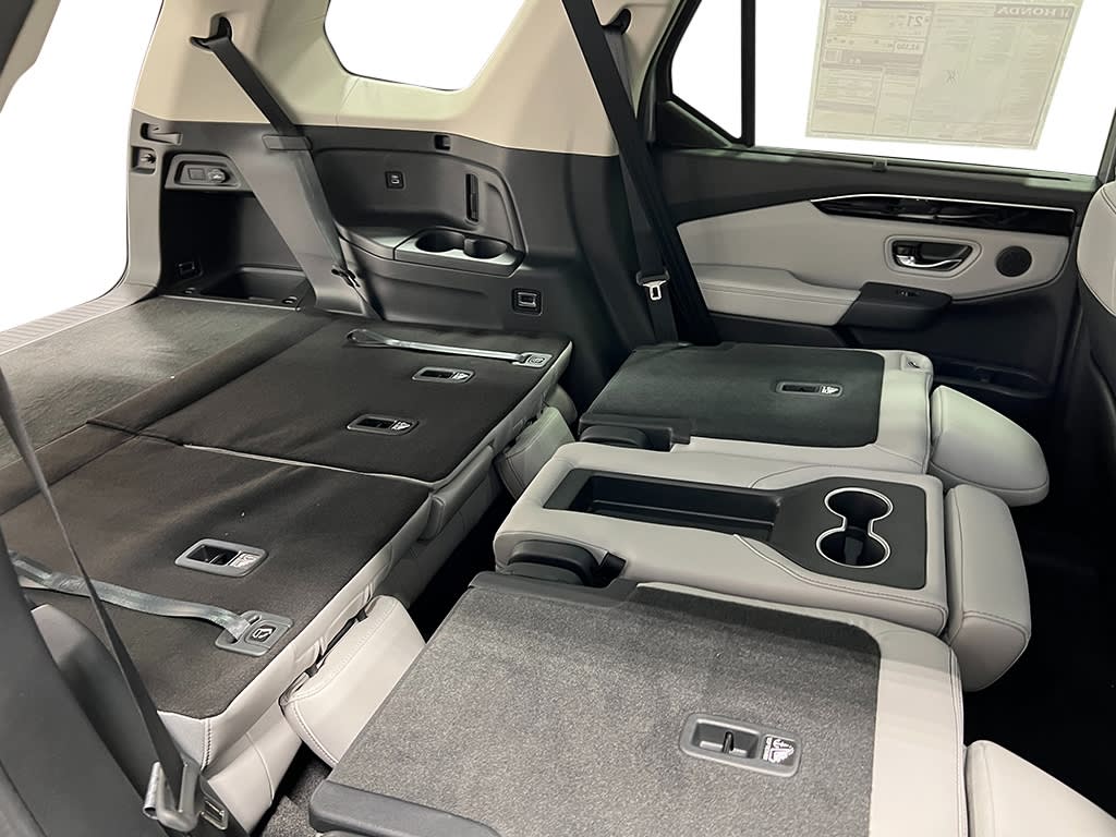 Thumbnail: 2025 Honda Pilot - 35