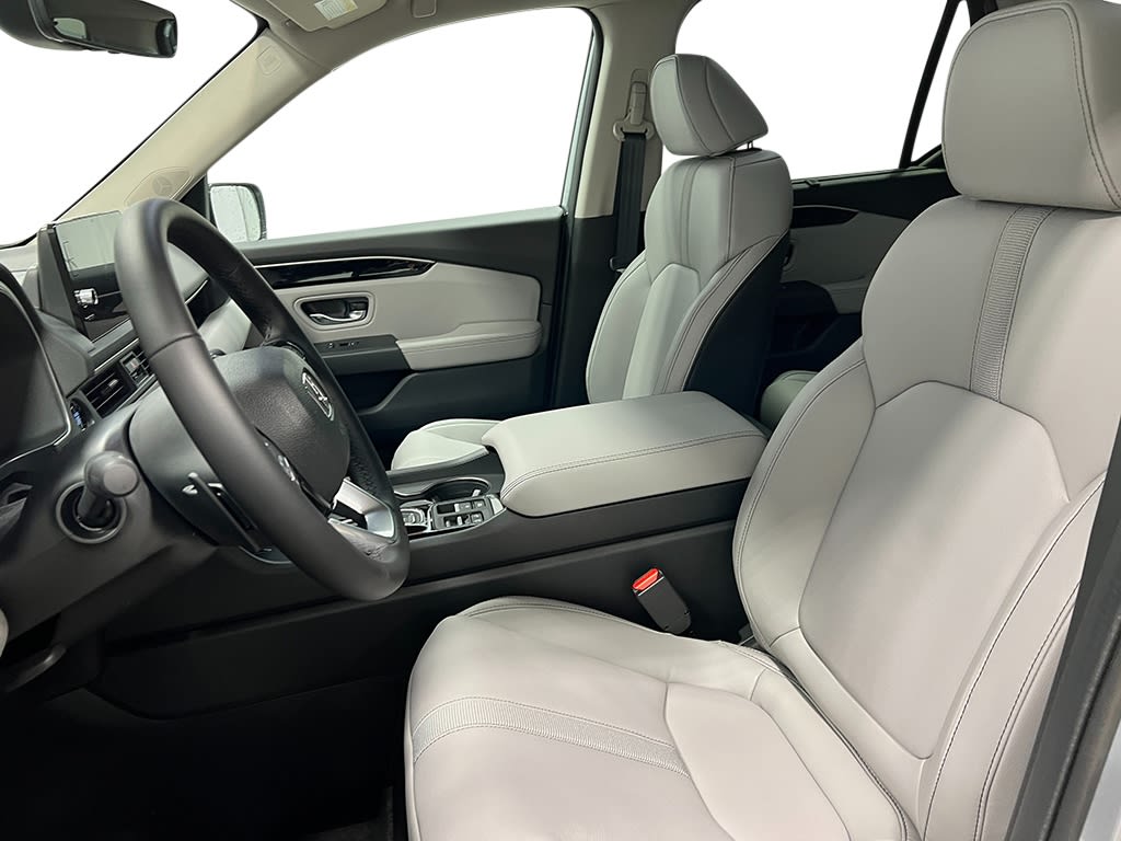 Thumbnail: 2025 Honda Pilot - 11