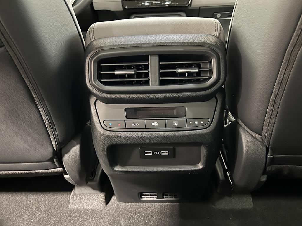 Thumbnail: 2025 Honda Pilot - 30