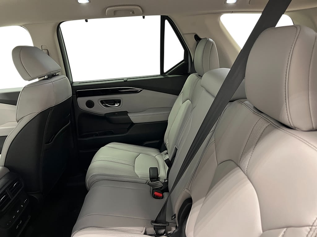 Thumbnail: 2025 Honda Pilot - 13