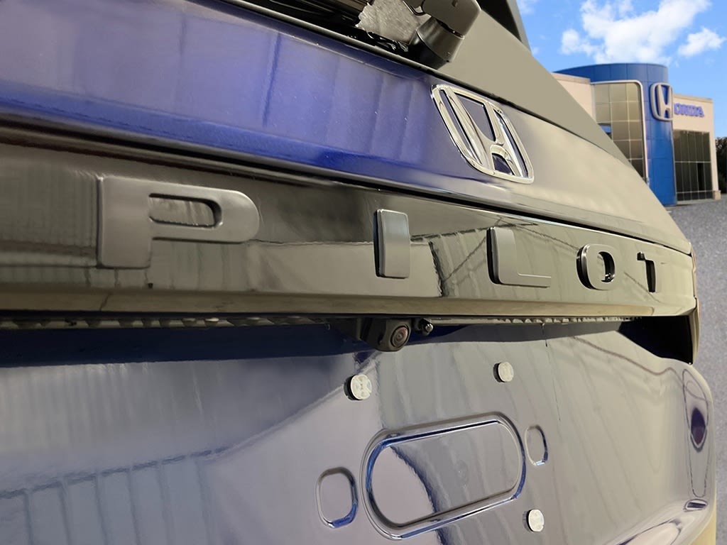 Thumbnail: 2025 Honda Pilot - 17