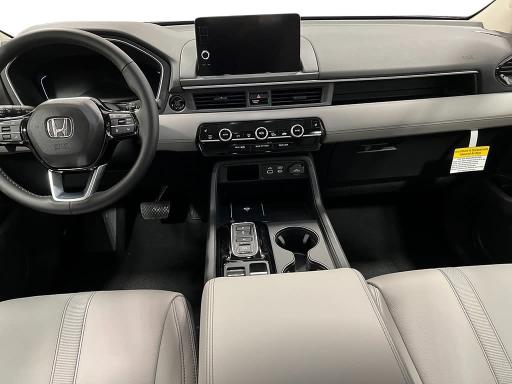 Thumbnail: 2025 Honda Pilot - 10