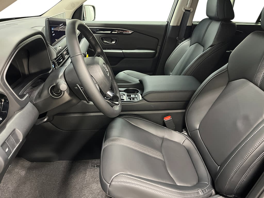 Thumbnail: 2026 Honda Pilot - 9