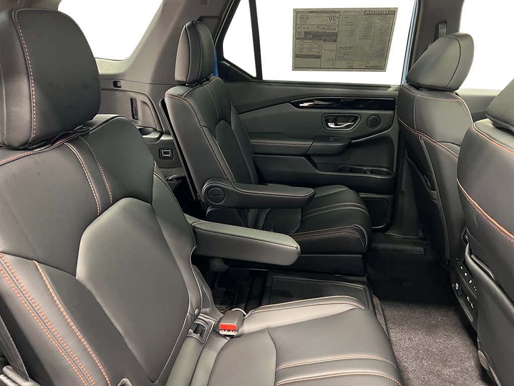 Thumbnail: 2025 Honda Pilot - 38