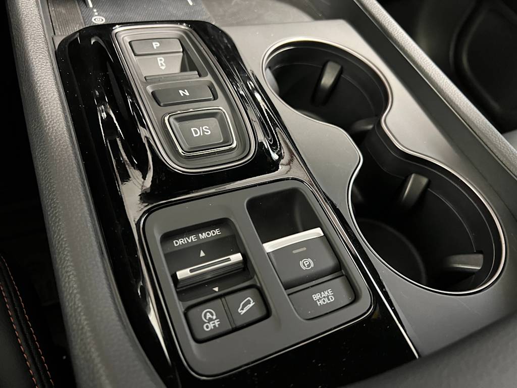 Thumbnail: 2025 Honda Pilot - 15