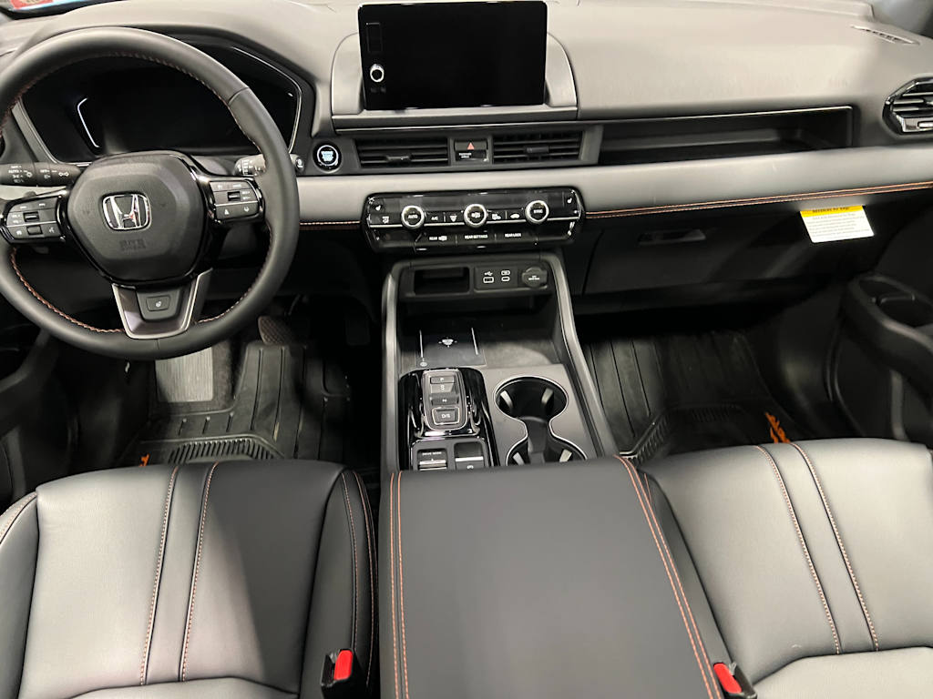 Thumbnail: 2025 Honda Pilot - 10