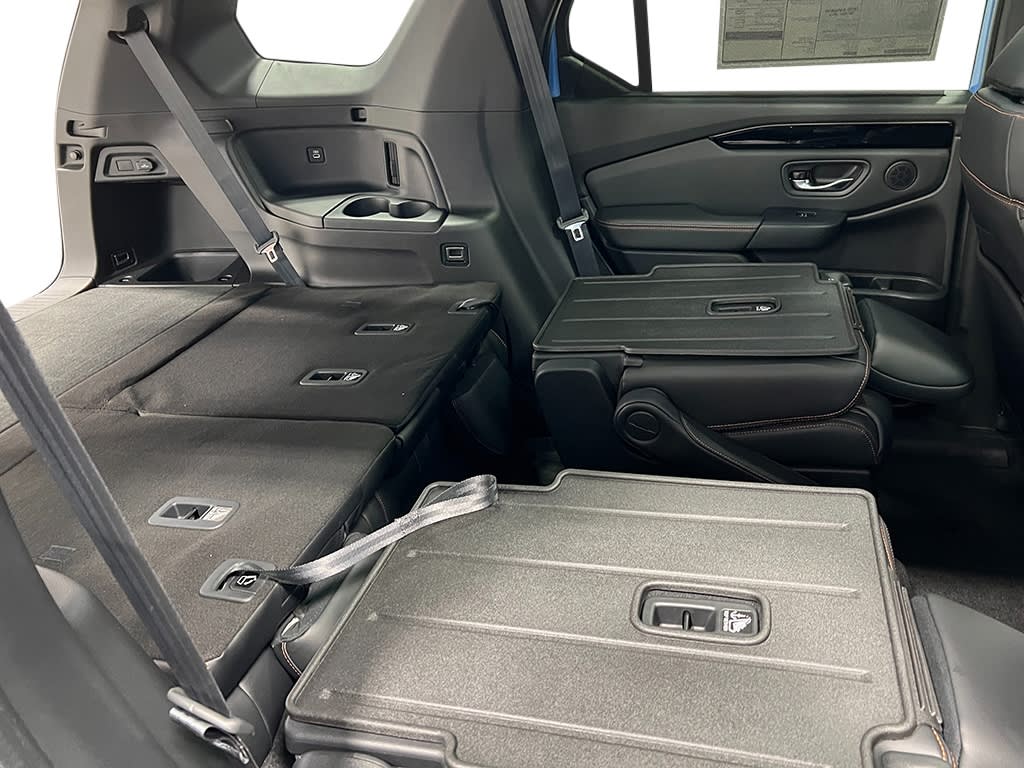 Thumbnail: 2025 Honda Pilot - 39