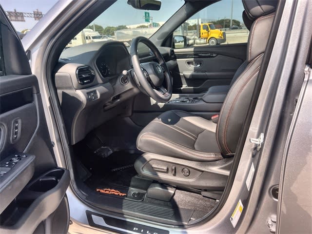 Thumbnail: 2025 Honda Pilot - 11