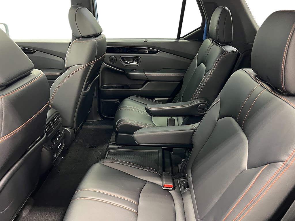 Thumbnail: 2025 Honda Pilot - 30