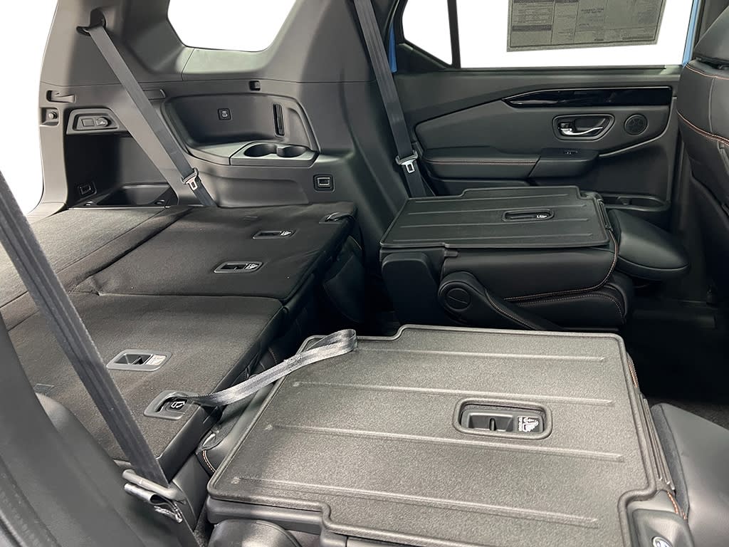 Thumbnail: 2025 Honda Pilot - 37