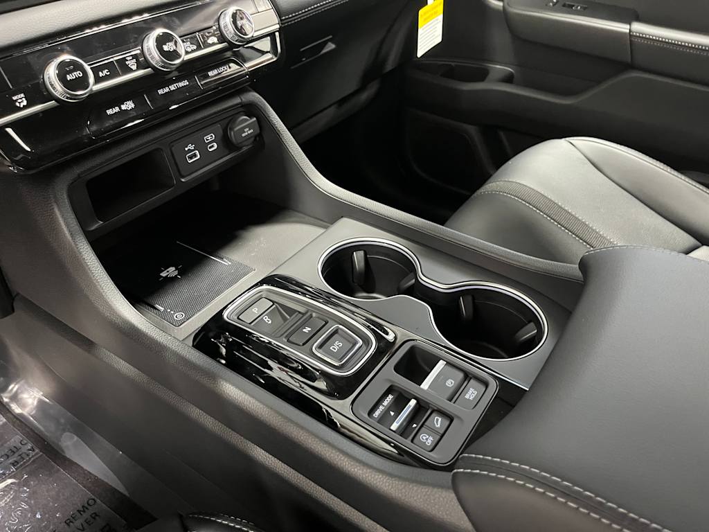 Thumbnail: 2025 Honda Pilot - 15