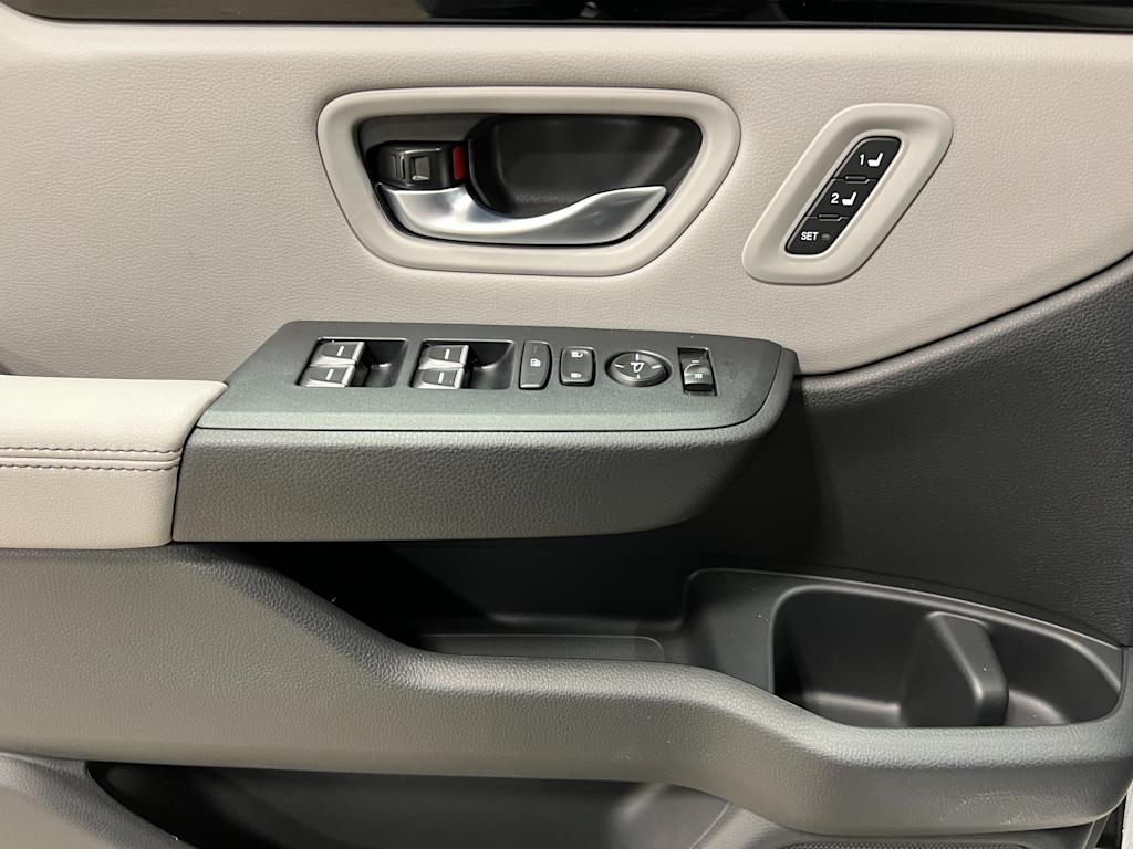 Thumbnail: 2025 Honda Pilot - 25