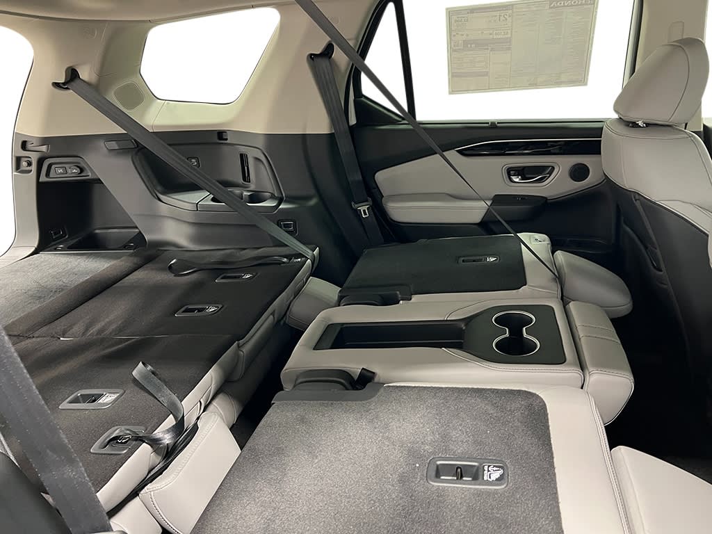 Thumbnail: 2025 Honda Pilot - 39