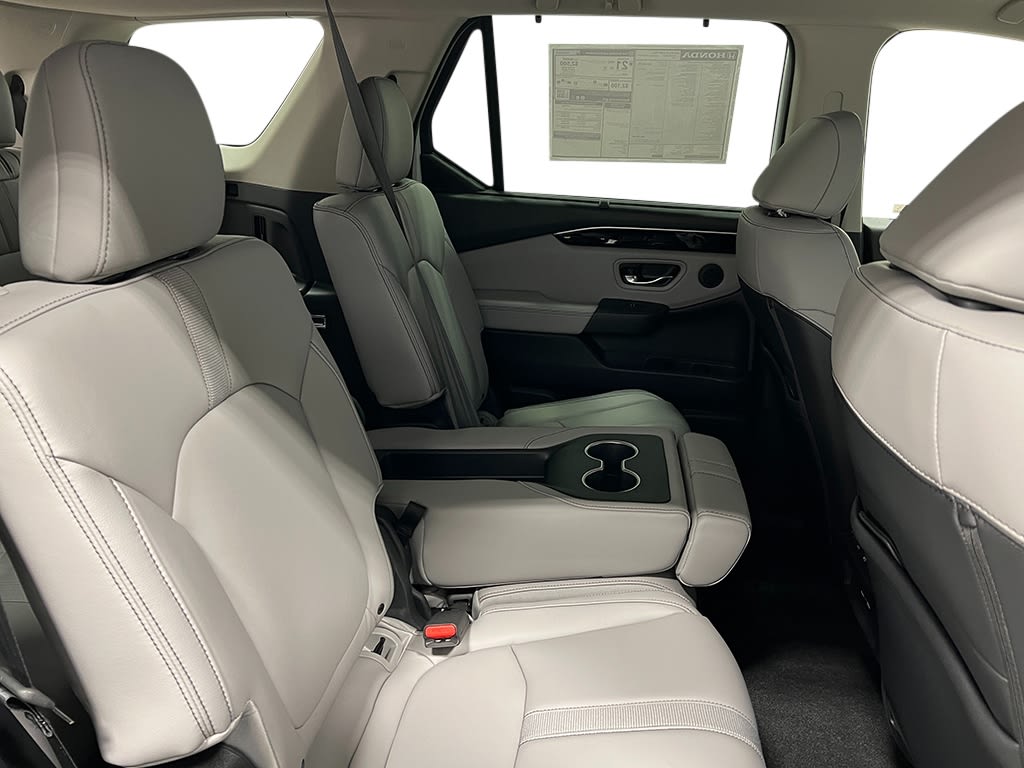 Thumbnail: 2025 Honda Pilot - 40