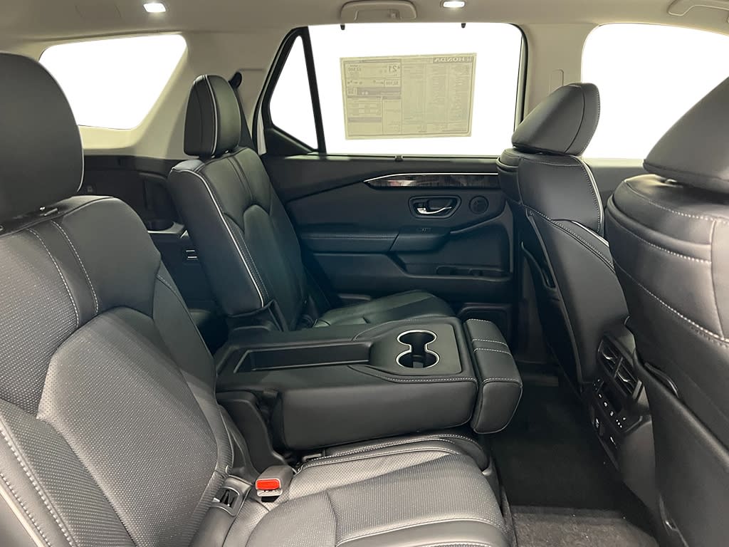 Thumbnail: 2025 Honda Pilot - 41