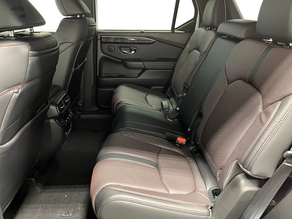 Thumbnail: 2025 Honda Pilot - 13