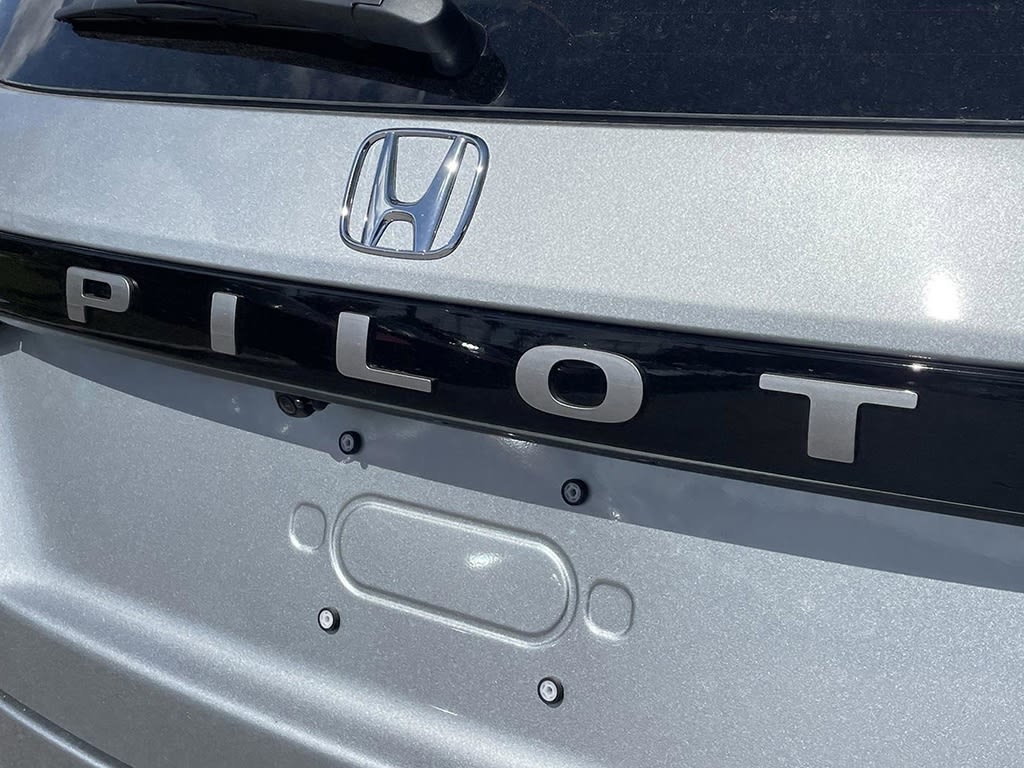 Thumbnail: 2026 Honda Pilot - 7