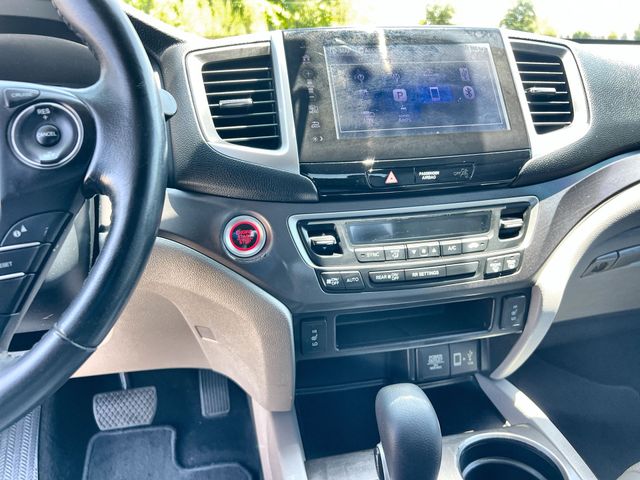Thumbnail: 2017 Honda Ridgeline - 22