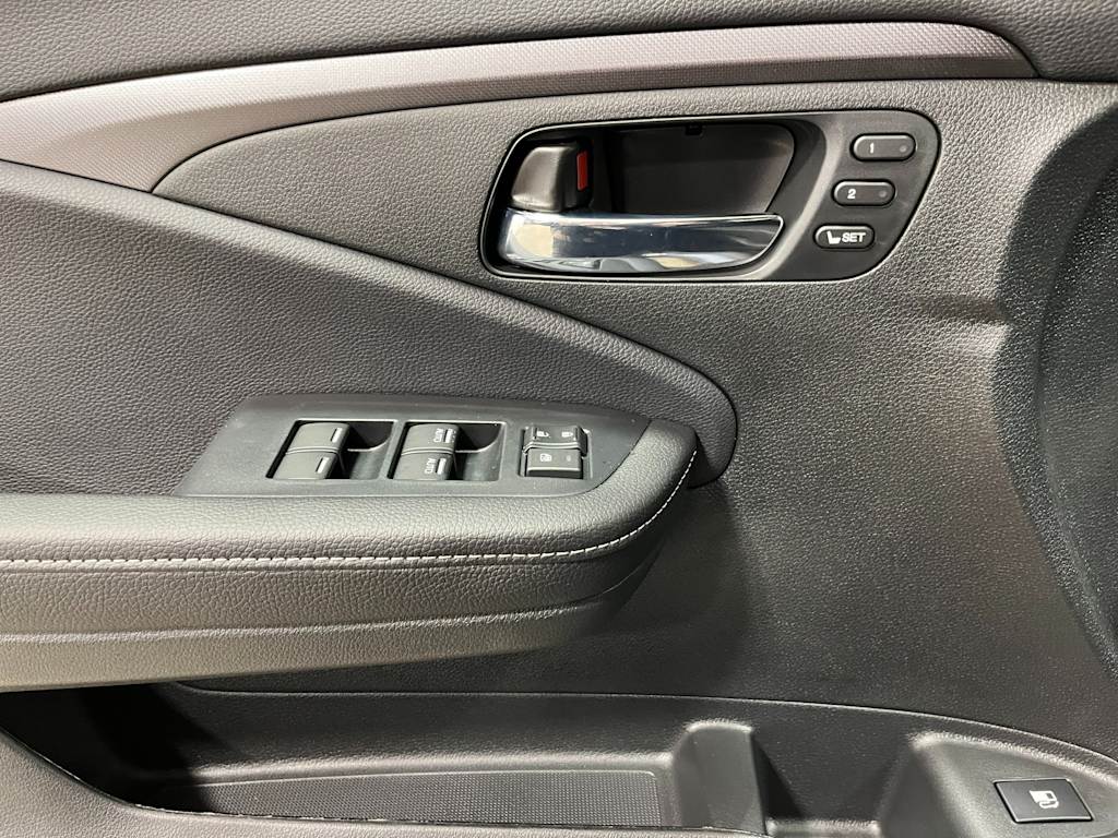 Thumbnail: 2025 Honda Ridgeline - 18