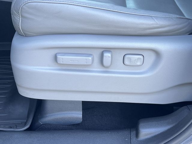 Thumbnail: 2017 Honda Ridgeline - 31