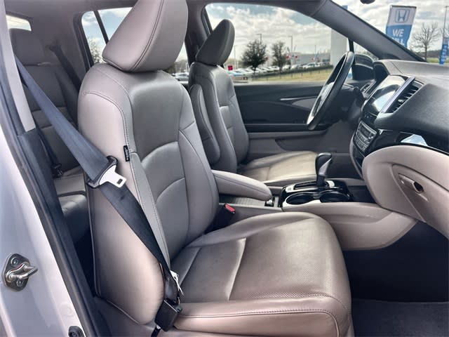 Thumbnail: 2018 Honda Ridgeline - 21