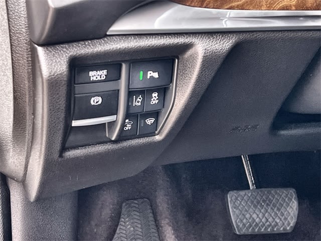 Thumbnail: 2017 Acura MDX - 29