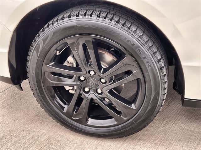 Thumbnail: 2017 Acura MDX - 8