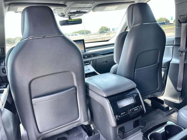 Thumbnail: 2020 Lincoln Aviator - 21