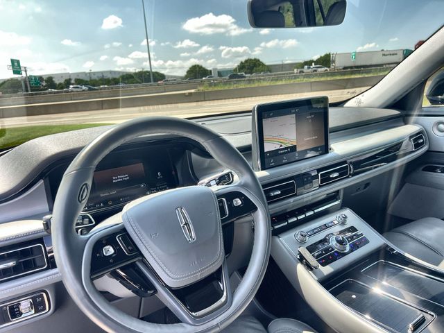 Thumbnail: 2020 Lincoln Aviator - 2