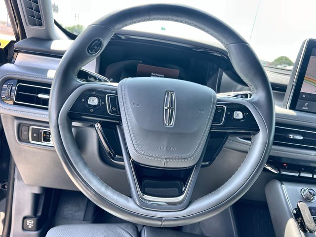 Thumbnail: 2020 Lincoln Aviator - 10