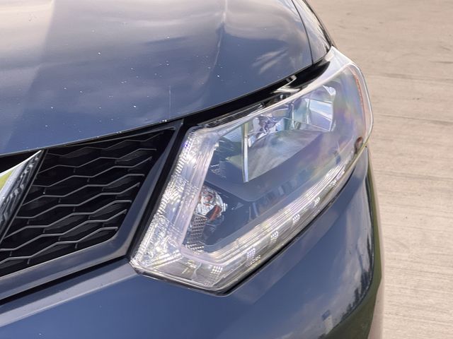 Thumbnail: 2015 Nissan Rogue - 24