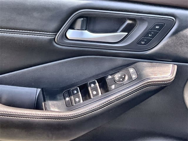 Thumbnail: 2022 Nissan Rogue - 30