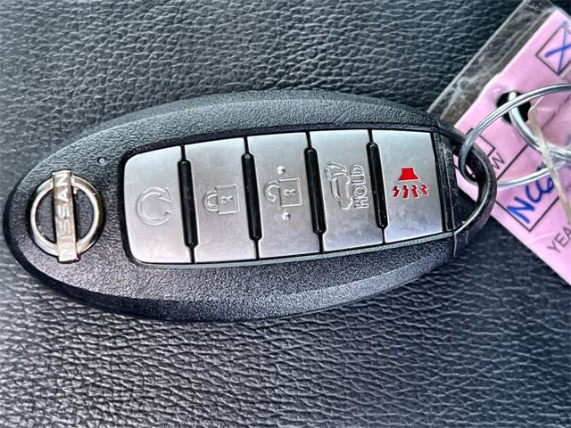 Thumbnail: 2022 Nissan Rogue - 17