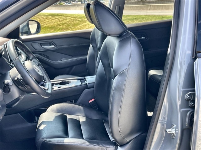 Thumbnail: 2022 Nissan Rogue - 12