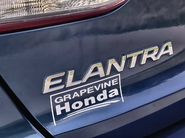 Thumbnail: 2018 Hyundai Elantra - 7