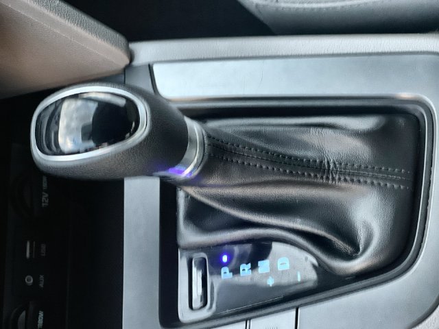 Thumbnail: 2018 Hyundai Elantra - 14