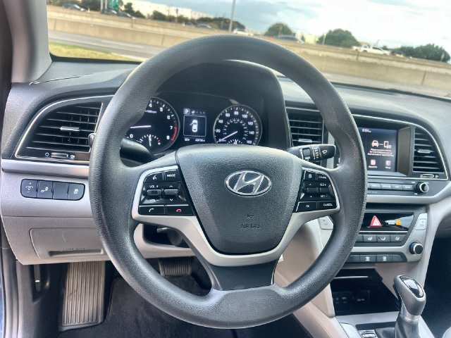 Thumbnail: 2018 Hyundai Elantra - 10