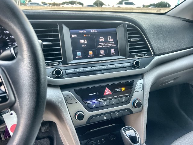 Thumbnail: 2018 Hyundai Elantra - 22