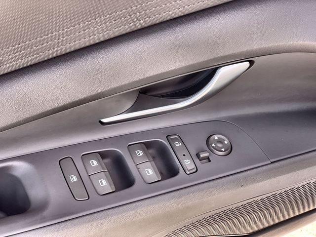 Thumbnail: 2021 Hyundai Elantra - 30