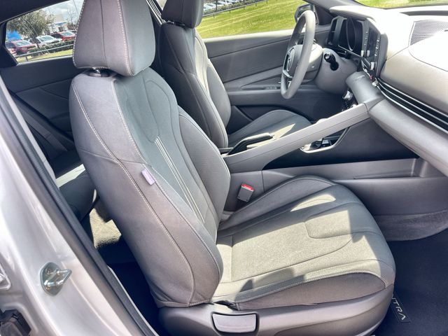 Thumbnail: 2021 Hyundai Elantra - 21