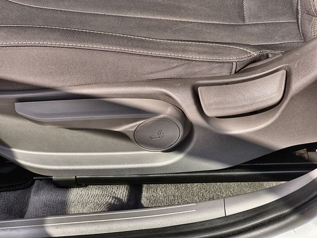 Thumbnail: 2021 Hyundai Elantra - 31